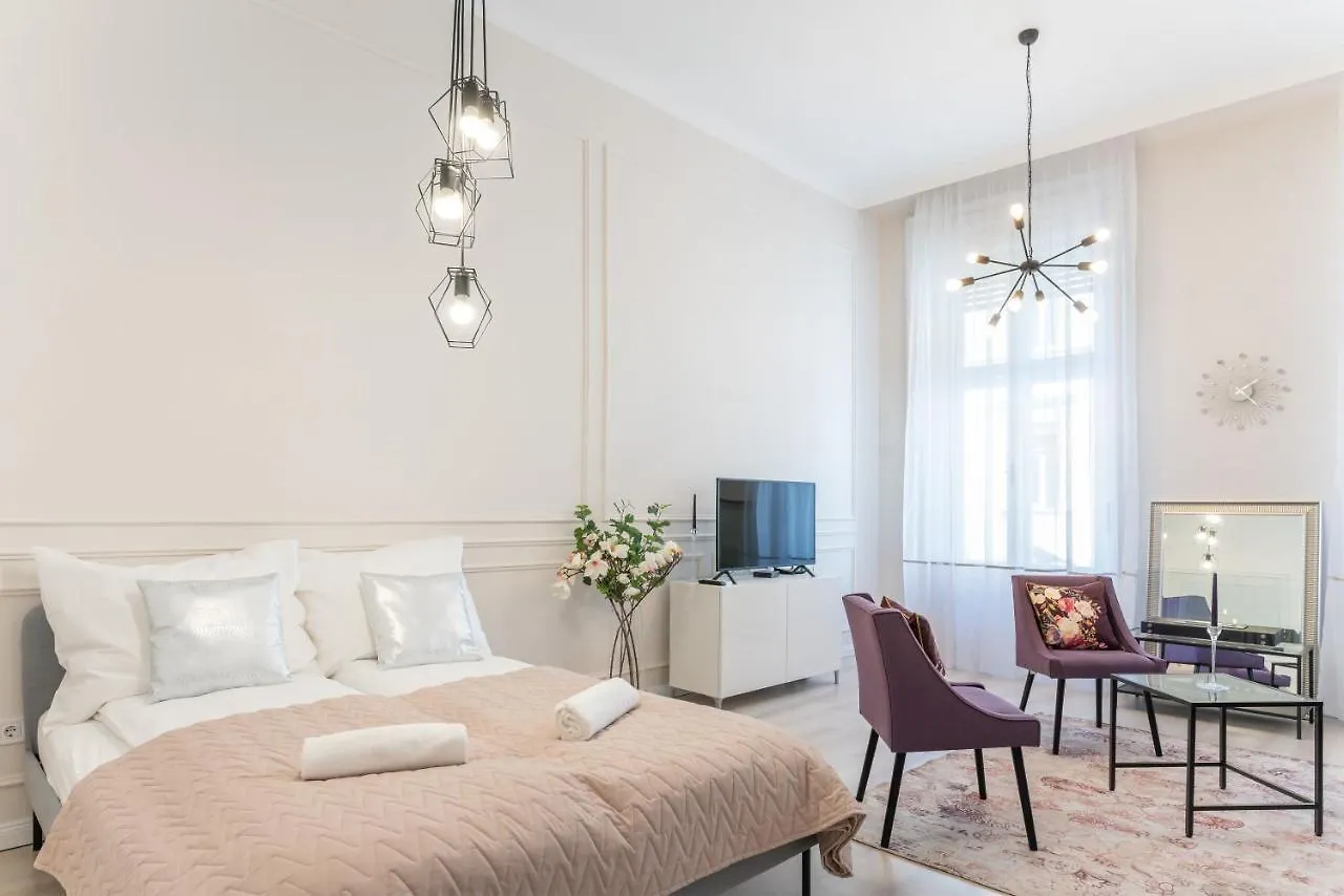 Milano Design Apartment City Center With Ac Budapest Ungarn