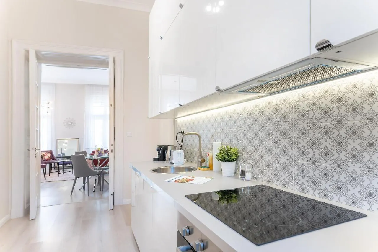 Milano Design Apartment City Center With Ac Budapest