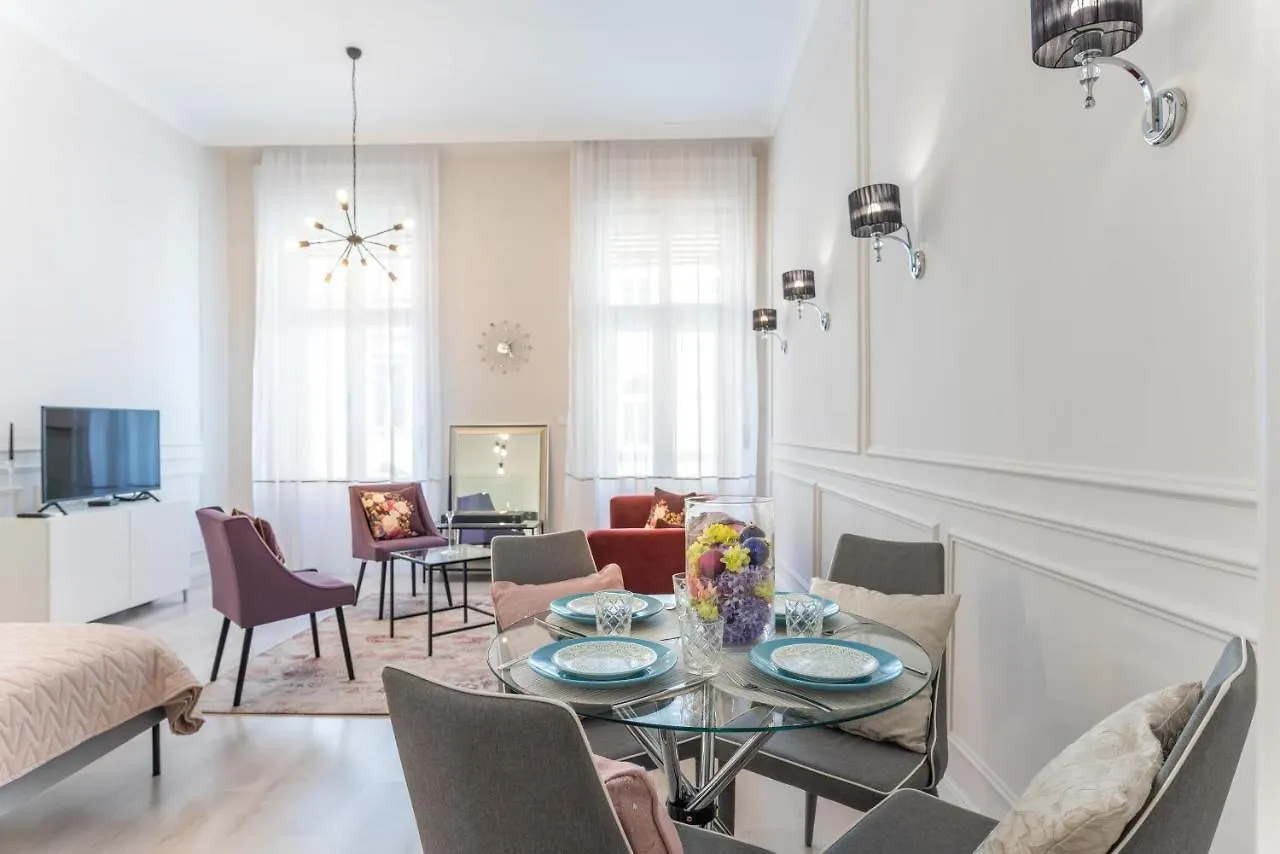 Milano Design Apartment City Center With Ac Budapeşte